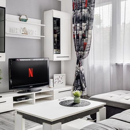 Gabriel Apartment Αράντ Εξωτερικό φωτογραφία
